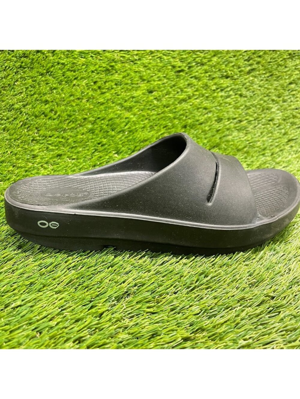 Oofos OOahh Mens Size 9 All Black Beach Walking Outdoor Recovery Slide Sandals